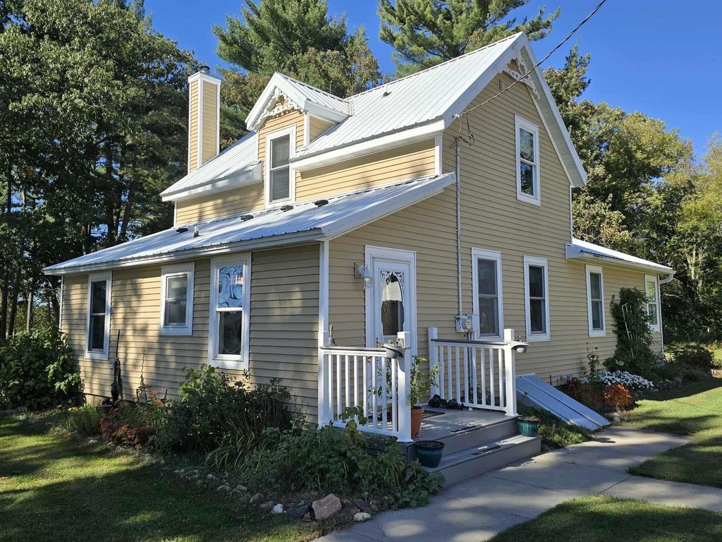 Photo of N2784 9th AVENUE, Hancock, WI 54943 (MLS # 50316586)