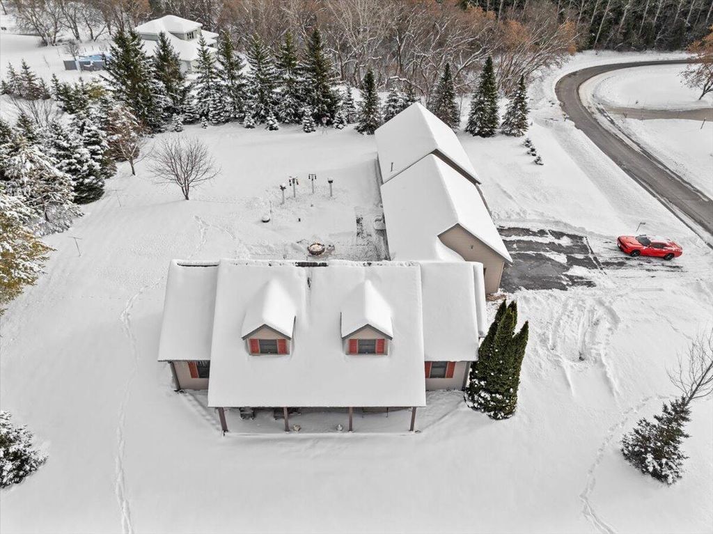 Photo of N6957 Jennifer DRIVE, Plymouth, WI 53073 (MLS # 1945180)