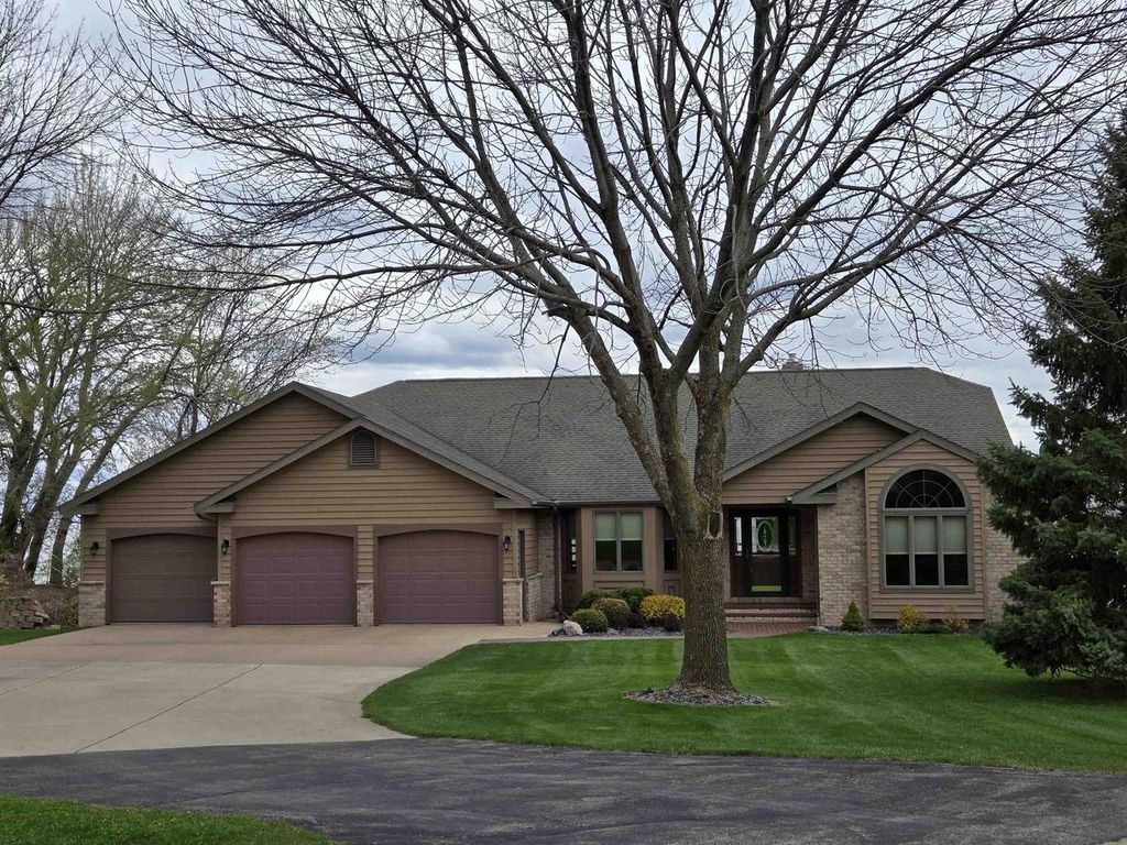 Photo of N7751 Windswept LANE, Sherwood, WI 54169 (MLS # 50324749)