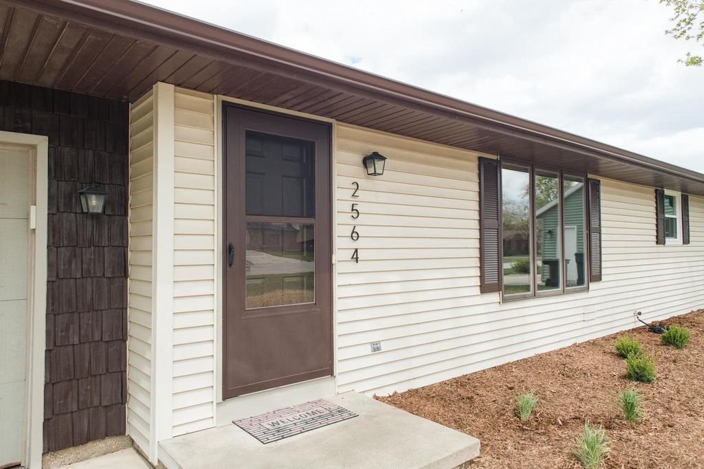 Photo of 2564 Landler STREET, Green Bay, WI 54313 (MLS # 50325100)