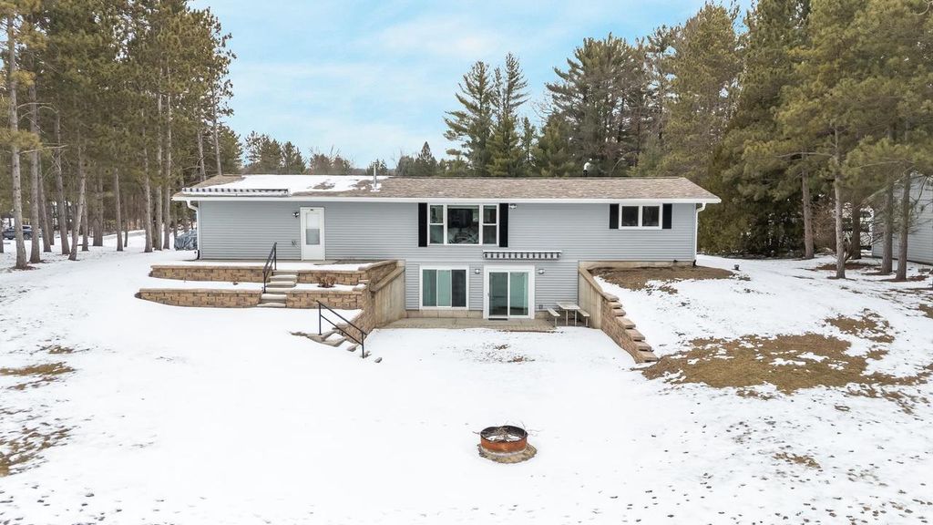 Photo of W6329 Peninsula COURT, Neshkoro, WI 54960 (MLS # 50320806)