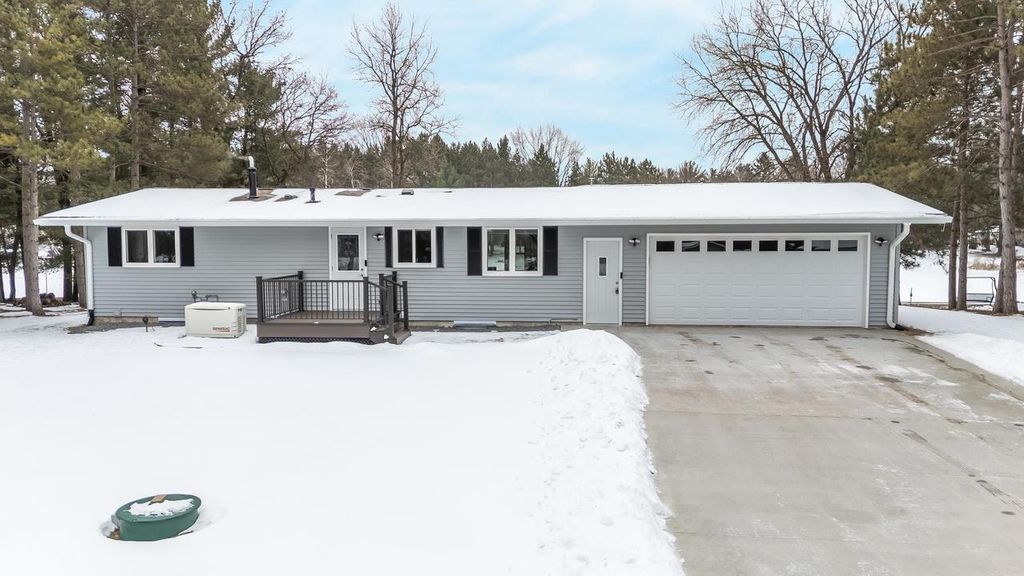 Photo of W6329 Peninsula COURT, Neshkoro, WI 54960 (MLS # 50320806)