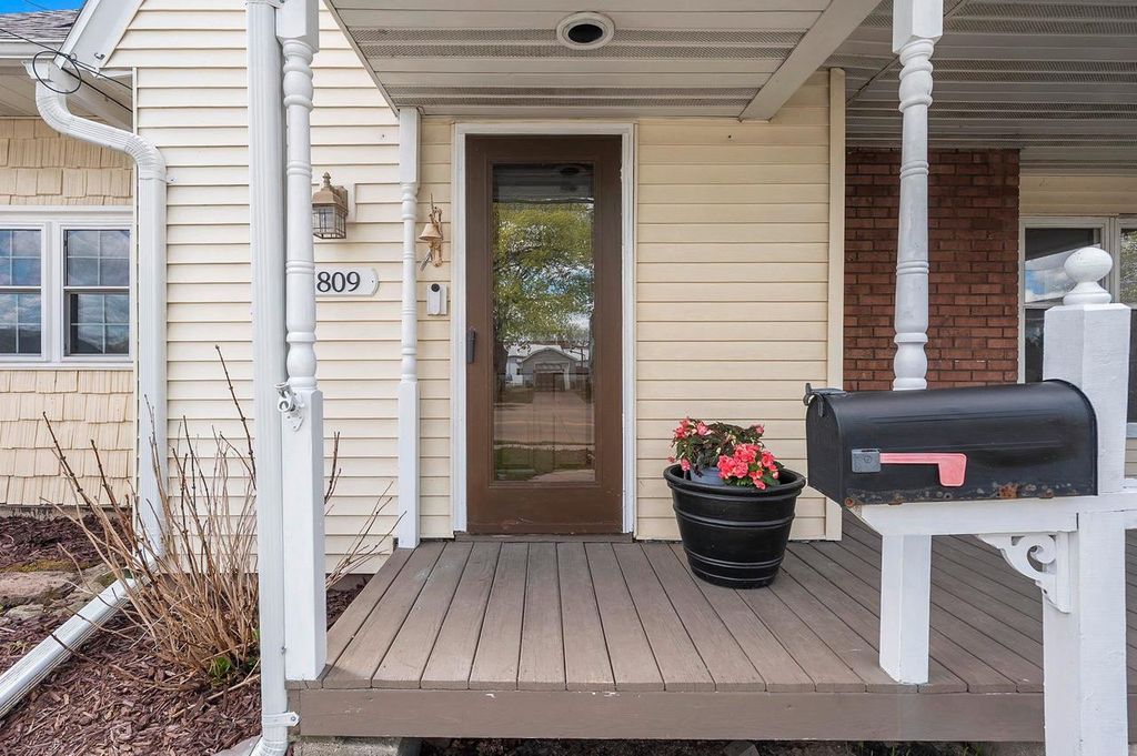 Photo of 809 Draper STREET, Kaukauna, WI 54130 (MLS # 50324900)
