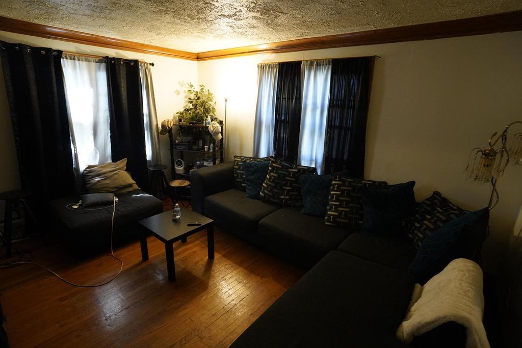 Photo of 112 E Townsend STREET #114, Milwaukee, WI 53212 (MLS # 1939619)