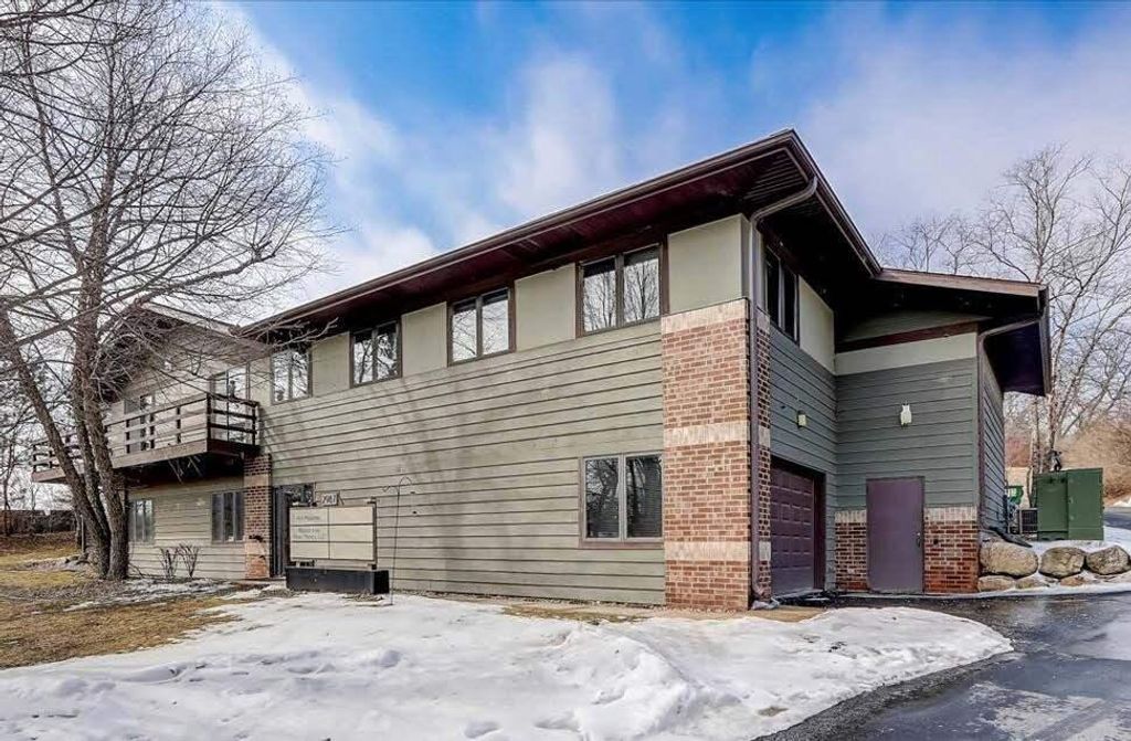 Photo of 2987 Yarmouth Greenway DRIVE, Fitchburg, WI 53711 (MLS # 1962066)