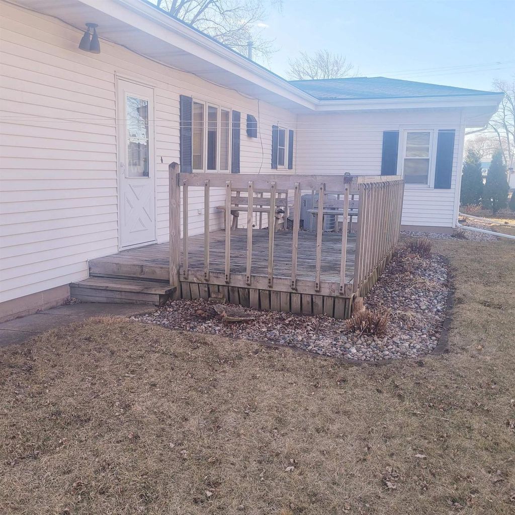Photo of 1947 Minnesota STREET, Oshkosh, WI 54902 (MLS # 50322013)