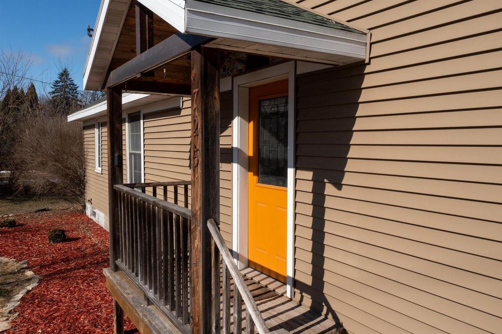 Photo of 725 Shearer STREET, Waupaca, WI 54981 (MLS # 50321779)