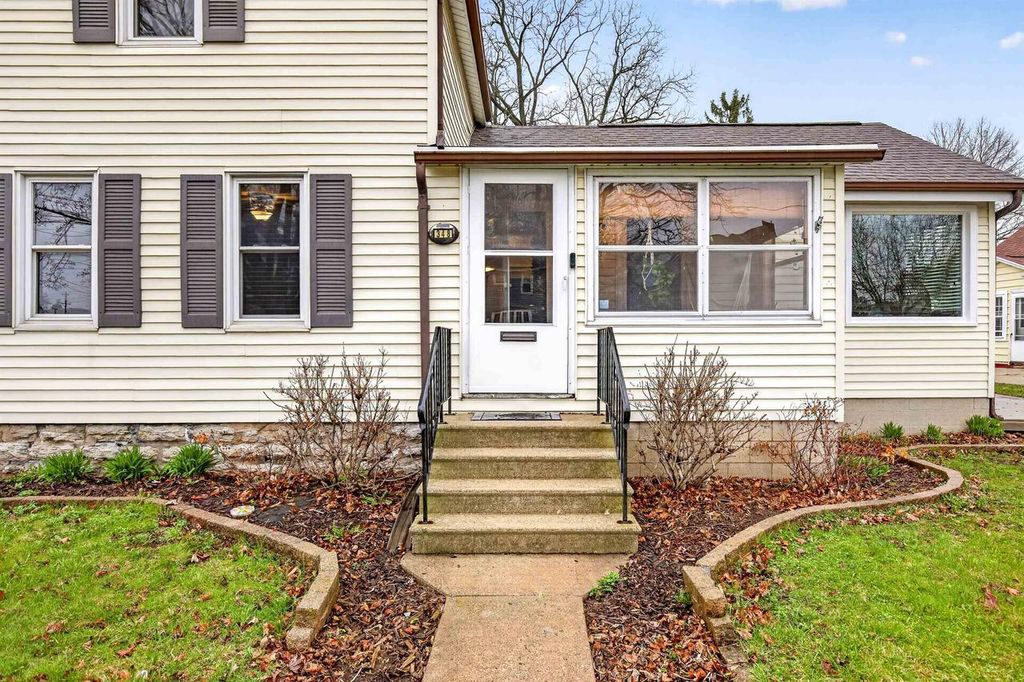 Photo of 348 1st STREET, Menasha, WI 54952 (MLS # 50323804)