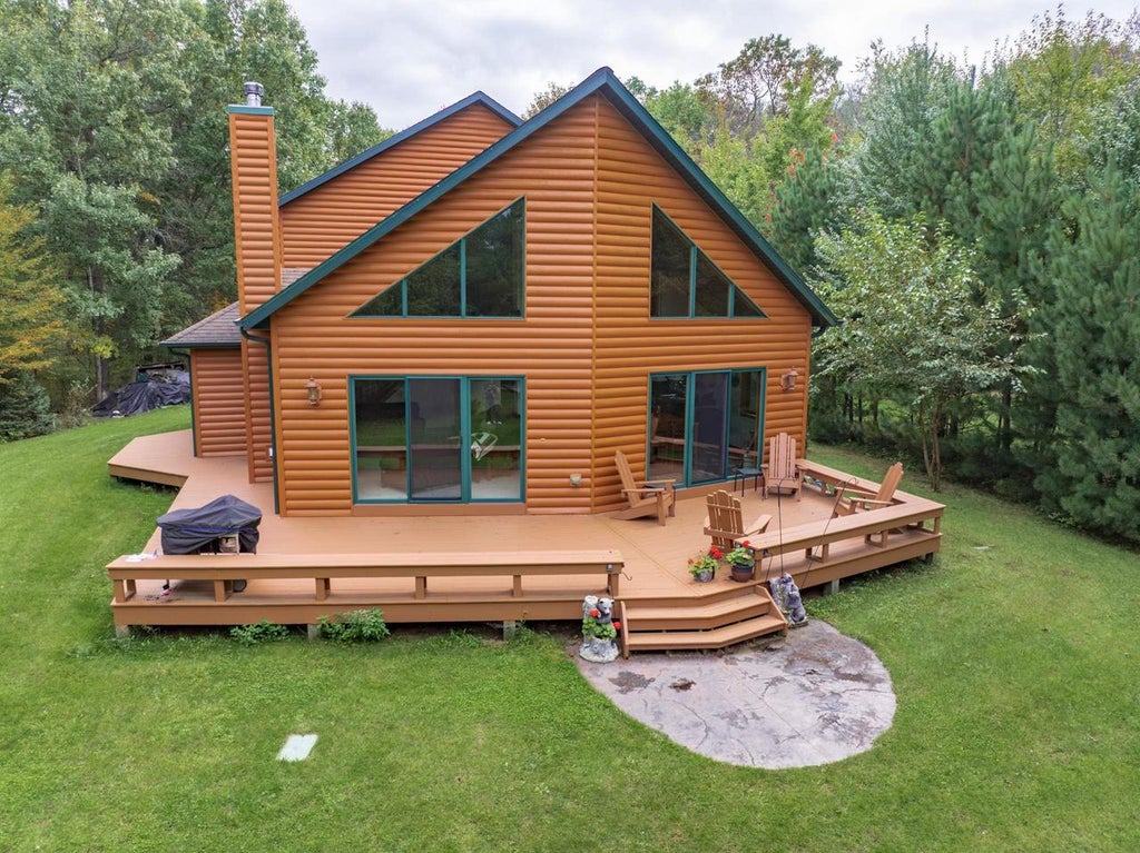 Photo of N7741 Half Moon Bay DRIVE, New Lisbon, WI 53950 (MLS # 2033663)