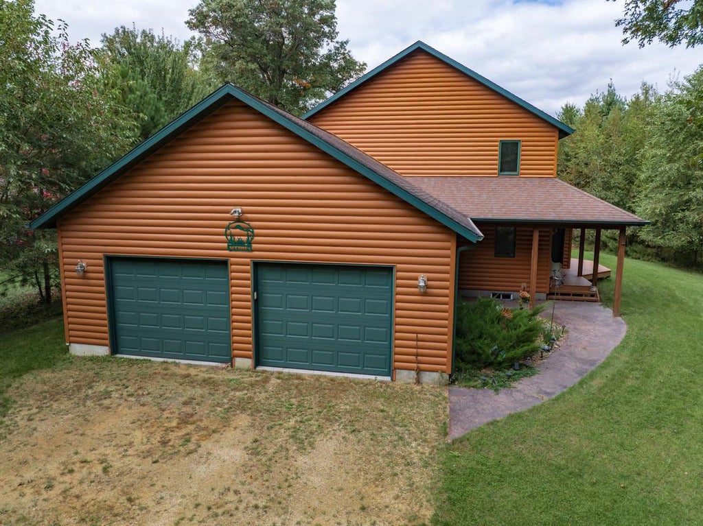 Photo of N7741 Half Moon Bay DRIVE, New Lisbon, WI 53950 (MLS # 2033663)
