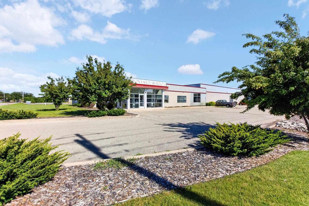 Photo of 3114 Medalist DRIVE, Oshkosh, WI 54902 (MLS # 50328296)