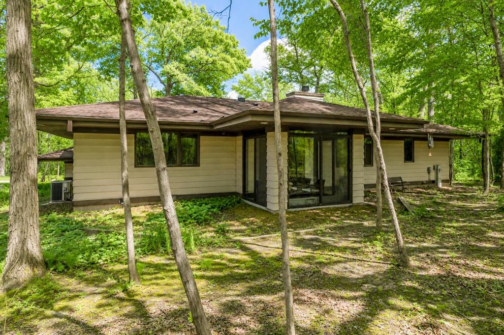 Photo of 6746 S 35th STREET, Franklin, WI 53132 (MLS # 1958727)