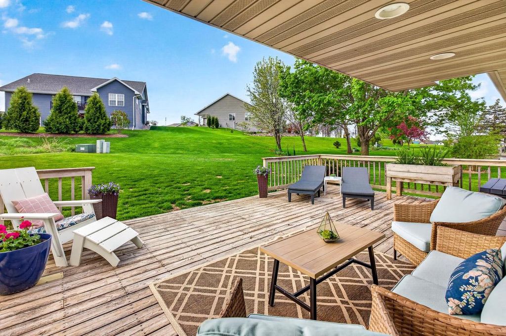 Photo of 220 East Ridge STREET, New London, WI 54961 (MLS # 50325219)