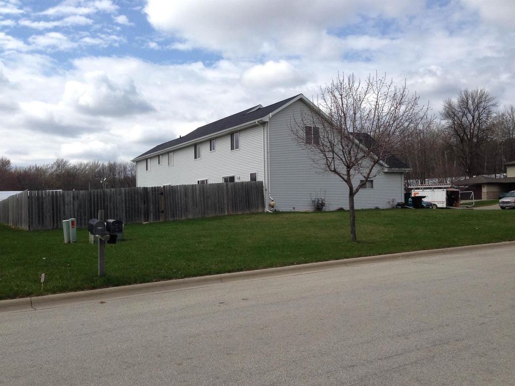 Photo of 1797 Cabinet Maker COURT, Green Bay, WI 54303 (MLS # 50318987)