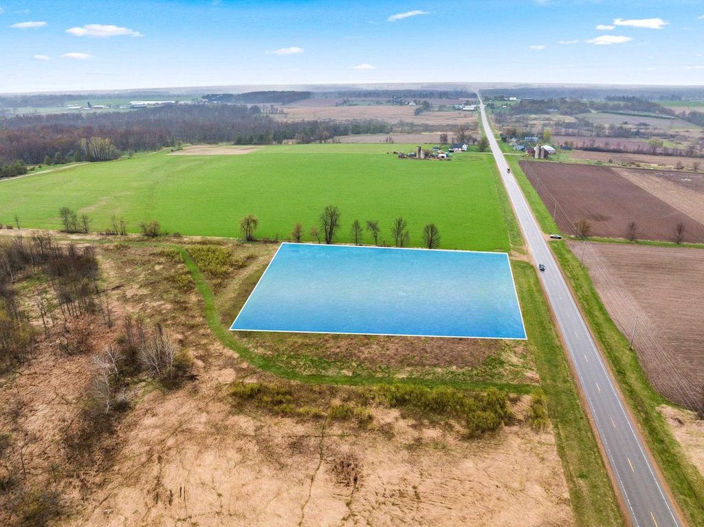 Photo of County Road T, Manawa, WI 53047 (MLS # 50324437)