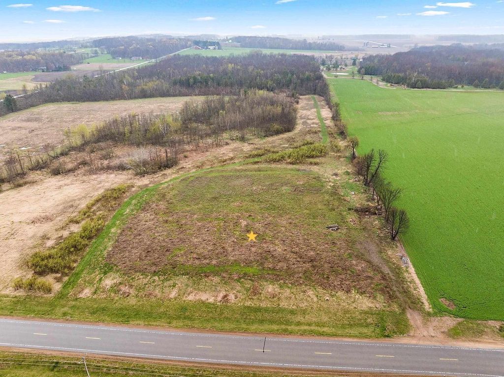 Photo of County Road T, Manawa, WI 53047 (MLS # 50324437)