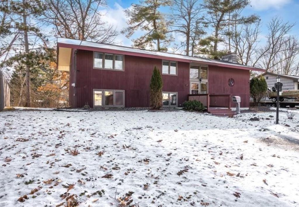 Photo of 607 Cross AVENUE, Amery, WI 54001 (MLS # 1599324)