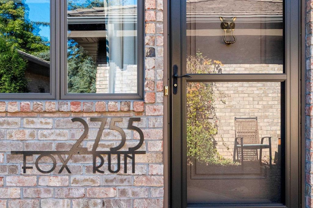 Photo of 2755 Fox Run, Appleton, WI 54914 (MLS # 50315748)