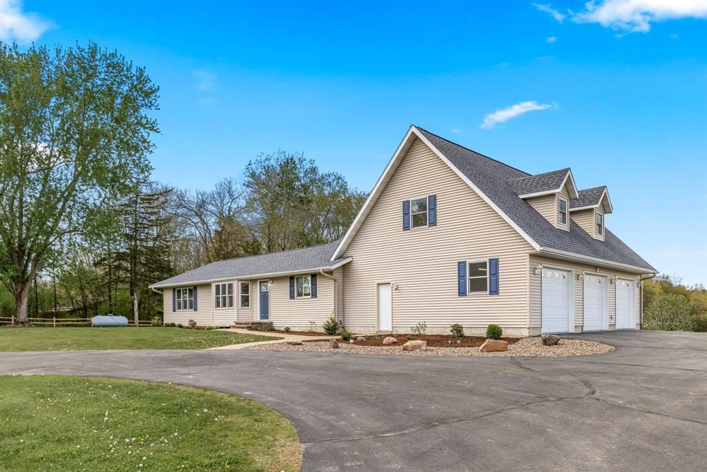 Photo of 21274 30th AVENUE, Chippewa Falls, WI 54729 (MLS # 1601148)