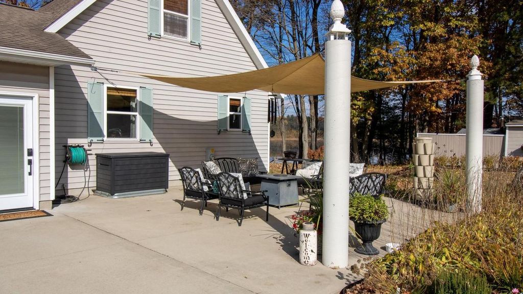 Photo of 7223 Jacqueline Lake LANE, Custer, WI 54423 (MLS # 22601943)