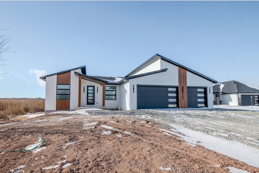 Photo of 308 Kerrigan DRIVE, Wrightstown, WI 54180 (MLS # 50322666)