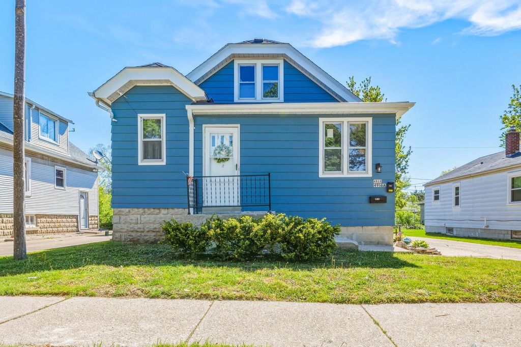 Photo of 4916 N 56th STREET, Milwaukee, WI 53218 (MLS # 1962837)