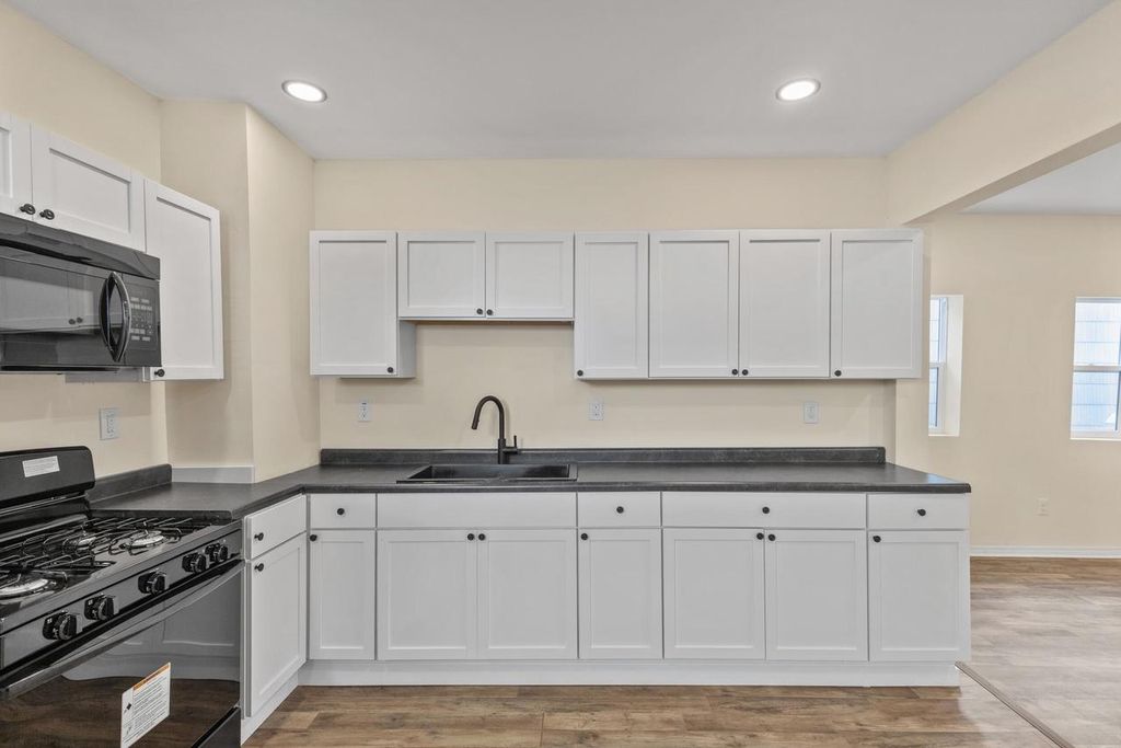 Photo of 1564 S Union STREET, Milwaukee, WI 53204 (MLS # 1937893)