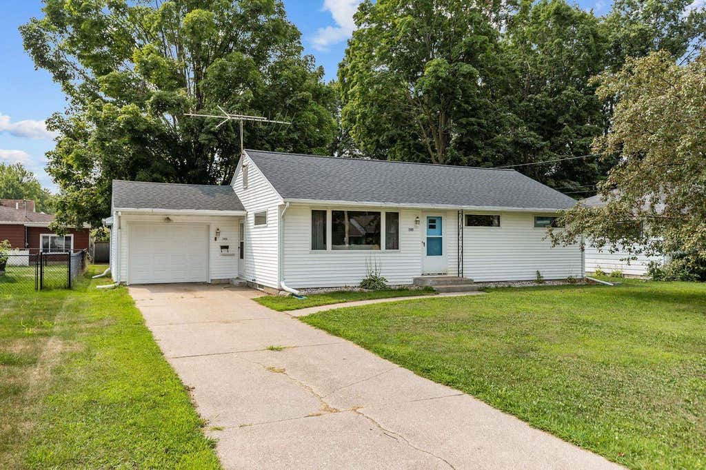 Photo of 145 Ruth STREET, Clintonville, WI 54929 (MLS # 50331070)