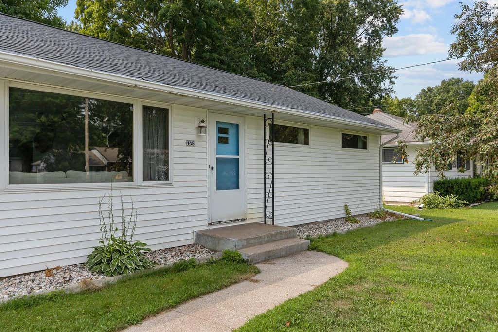 Photo of 145 Ruth STREET, Clintonville, WI 54929 (MLS # 50331070)