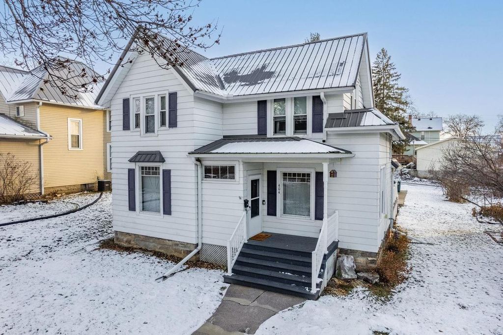 Photo of 404 3rd STREET, Baraboo, WI 53913 (MLS # 2015431)