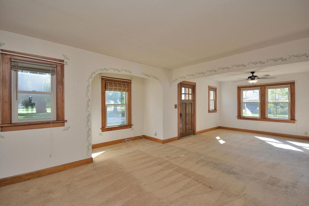 Photo of 4122 Goleys LANE, Racine, WI 53404 (MLS # 1937016)