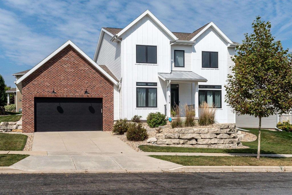 Photo of 9114 Silverstone LANE, Verona, WI 53593 (MLS # 2019085)