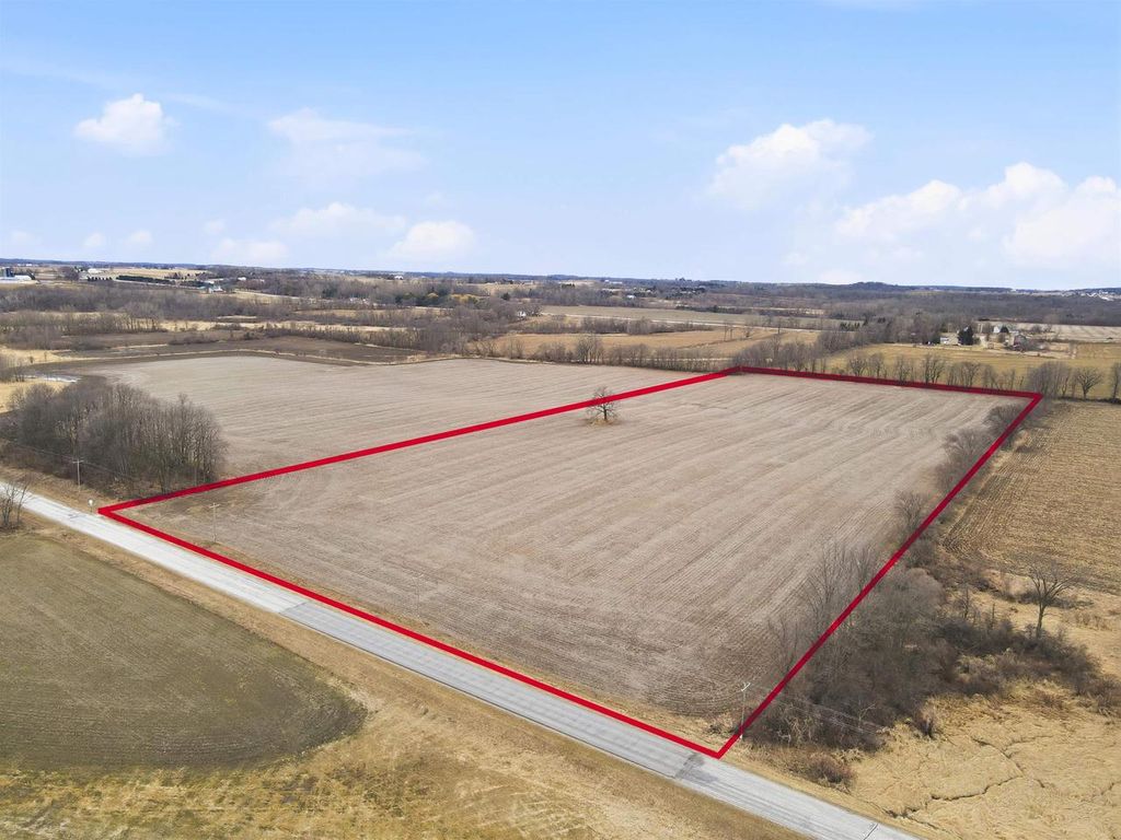 Photo of Hayton ROAD, New Holstein, WI 53061 (MLS # 50322400)