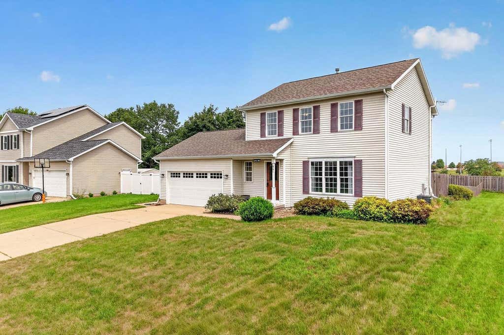 Photo of 861 Vista Ridge DRIVE, Mount Horeb, WI 53572 (MLS # 2028559)