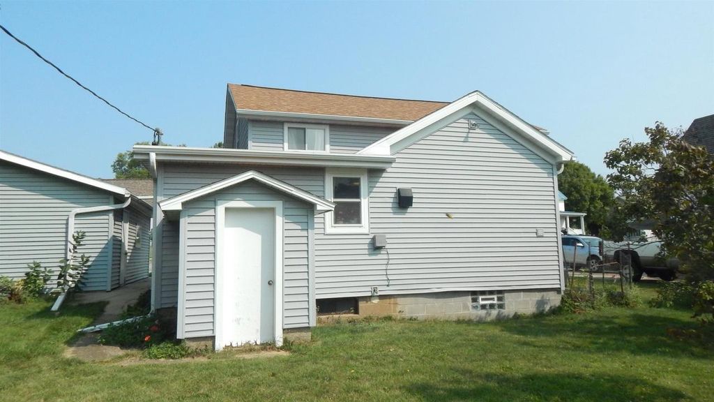 Photo of 109 E Dodge STREET, Dodgeville, WI 53533 (MLS # 2019659)