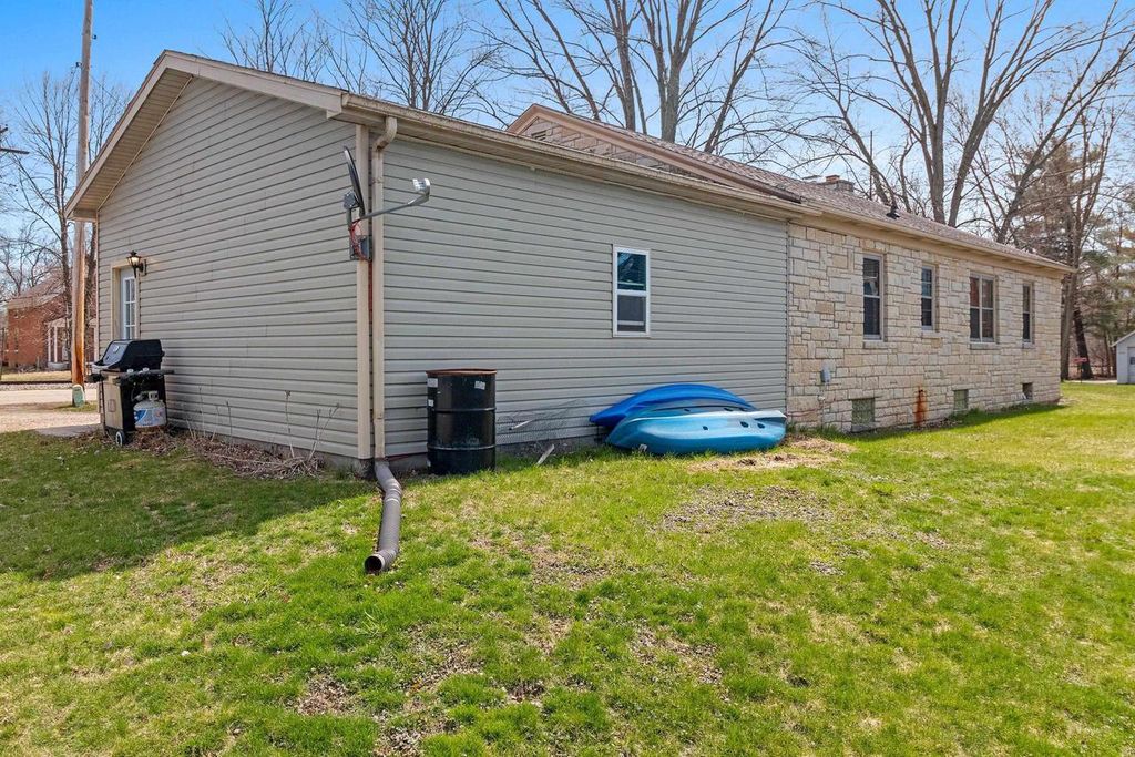 Photo of 1107 Grosse ROAD, Little Suamico, WI 54141 (MLS # 50323972)