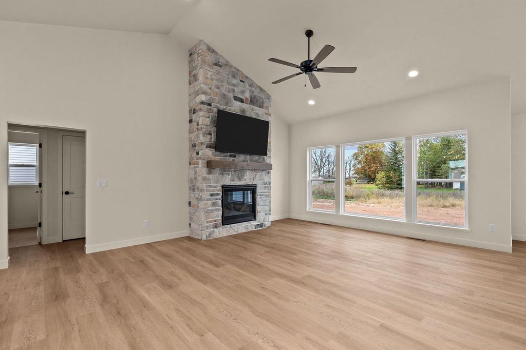 Photo of N8856 Galway LANE, Menasha, WI 54952 (MLS # 50334695)