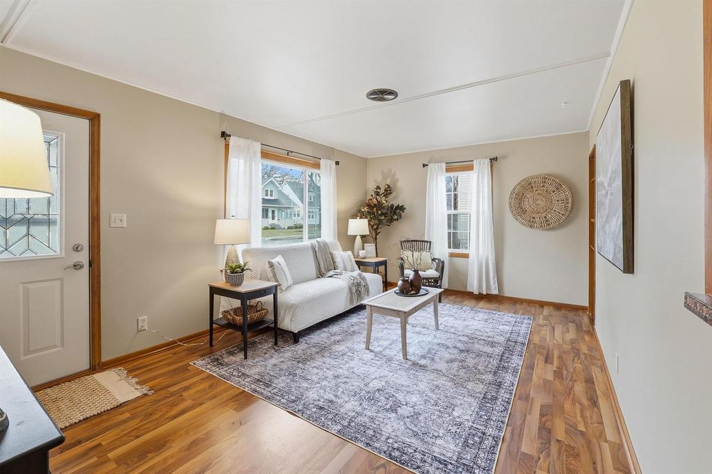 Photo of 149 W 23rd AVENUE, Oshkosh, WI 54902 (MLS # 50323103)