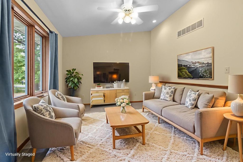 Photo of W3115 Conant STREET, Lake Geneva, WI 53147 (MLS # 1936903)