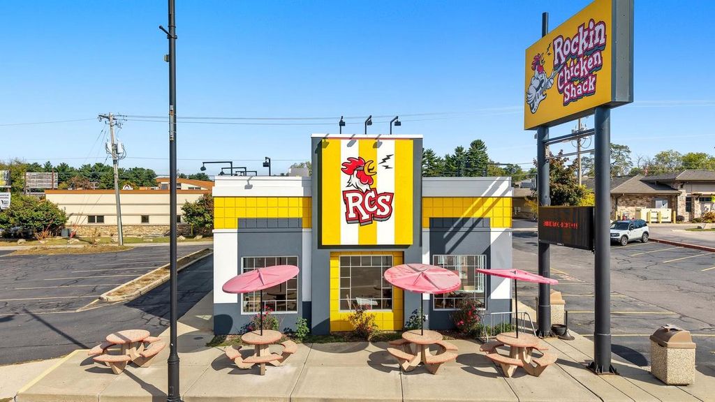 Photo of 31 S Wisconsin Dells PARKWAY, Wisconsin Dells, WI 53965 (MLS # 2010408)