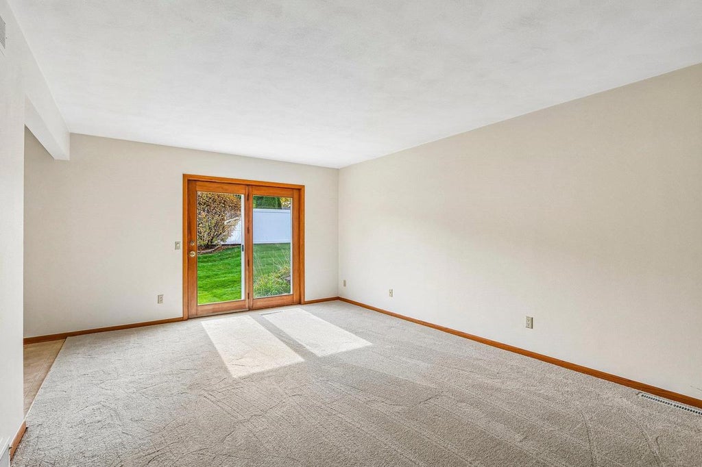 Photo of 204 Creek Edge COURT, Waunakee, WI 53597 (MLS # 2035460)