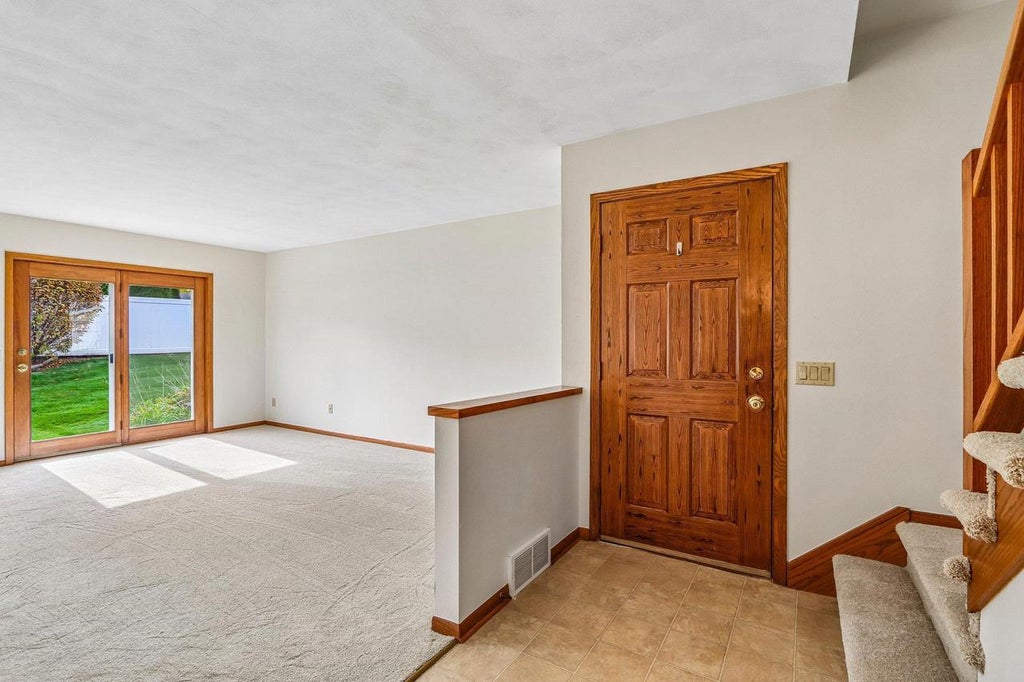 Photo of 204 Creek Edge COURT, Waunakee, WI 53597 (MLS # 2035460)