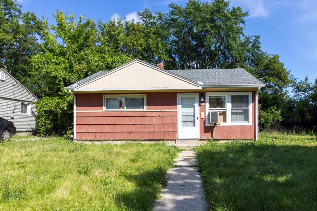 Photo of 5730 N 62nd STREET, Milwaukee, WI 53218 (MLS # 1948574)