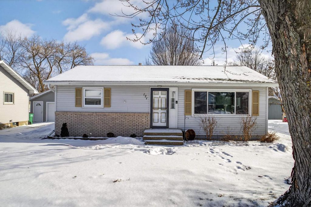 Photo of 171 20th Avenue South Ave, Wisconsin Rapids, WI 54495 (MLS # 22600417)