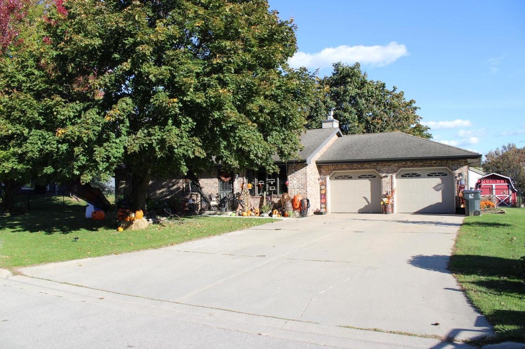 Photo of 102 S Jefferson STREET, Bonduel, WI 54107 (MLS # 50334103)
