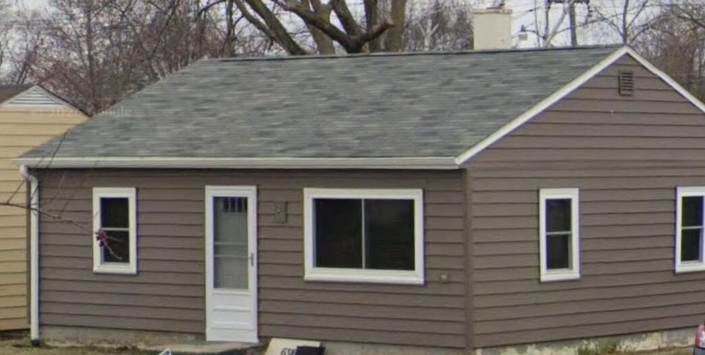 Photo of 6316 W Morgan AVENUE, Milwaukee, WI 53220 (MLS # 1954746)