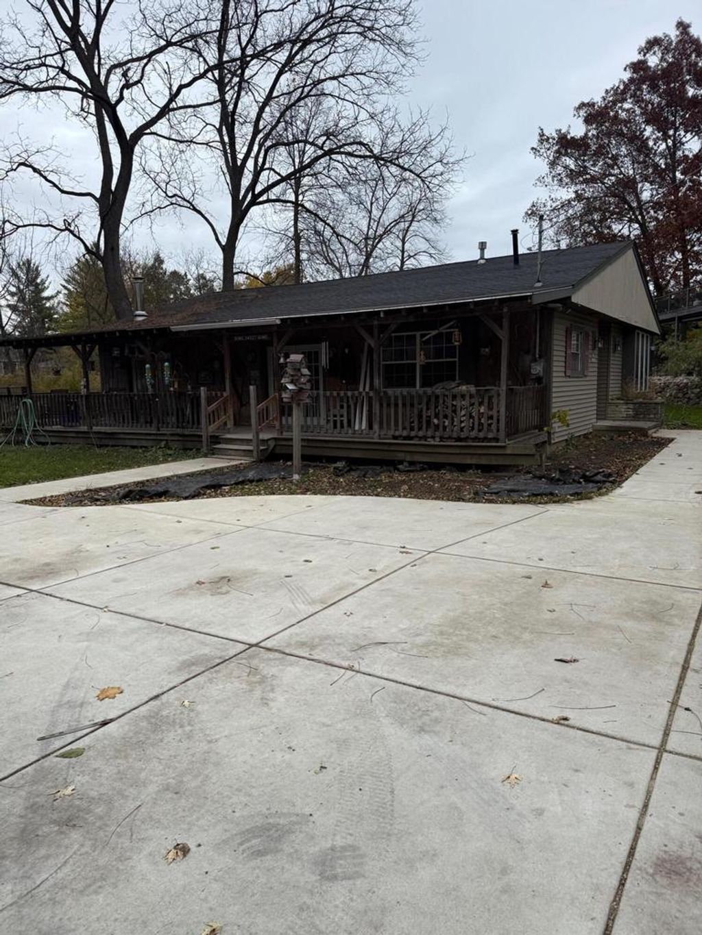 Photo of S65W18422 Ruby DRIVE, Muskego, WI 53150 (MLS # 1942360)