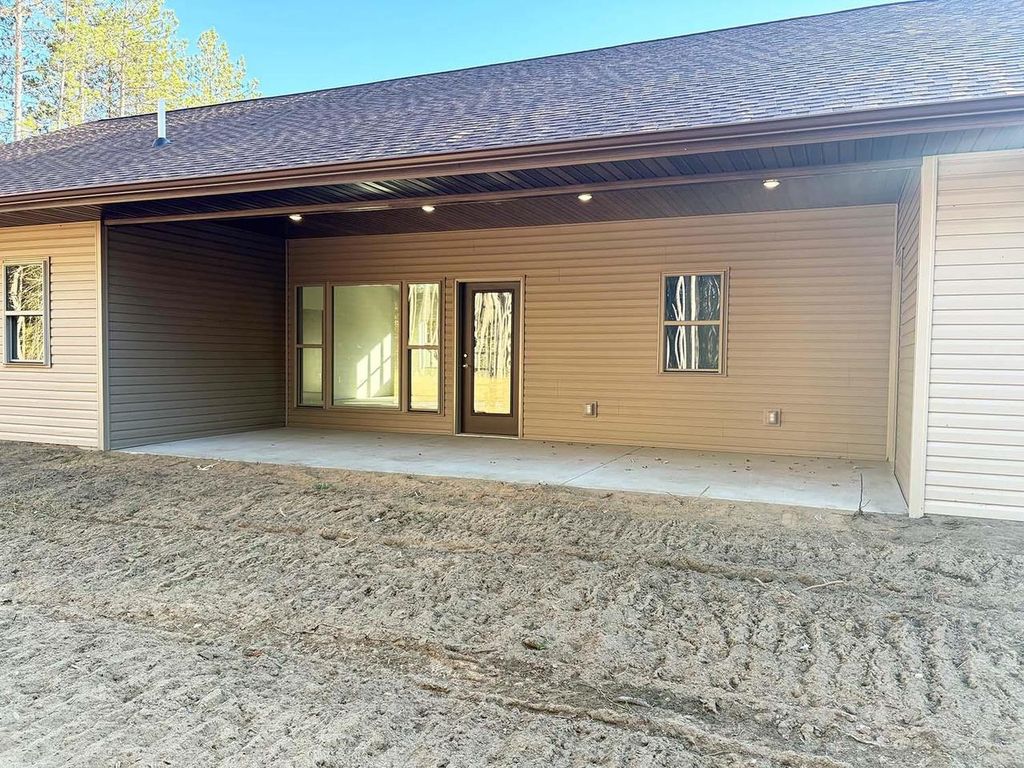 Photo of W10660 Molly Four ROAD, Athelstane, WI 54104 (MLS # 50316914)