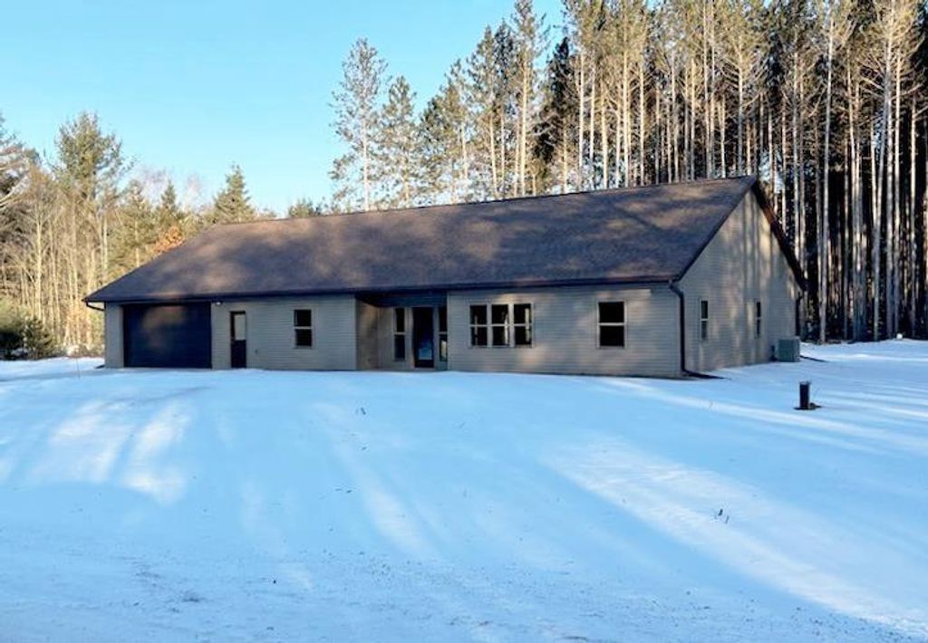 Photo of W10660 Molly Four ROAD, Athelstane, WI 54104 (MLS # 50316914)