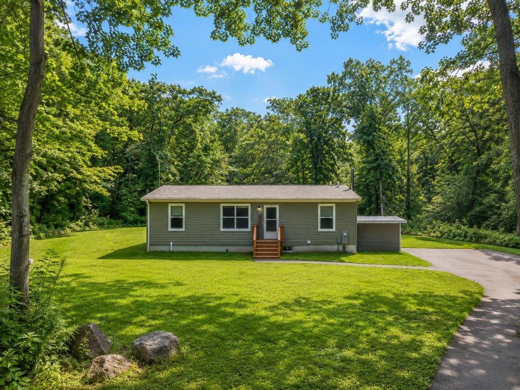 Photo of S3040 E Fox Hill ROAD, Baraboo, WI 53913 (MLS # 2030891)